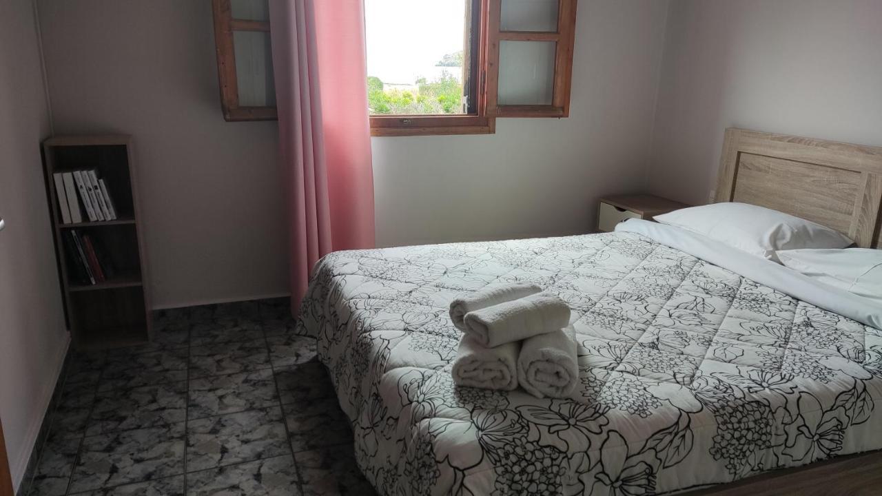 Tramonto Nel Delfini Apartment Kini Exterior photo