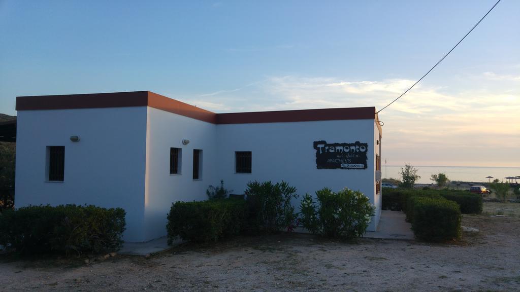Tramonto Nel Delfini Apartment Kini Exterior photo