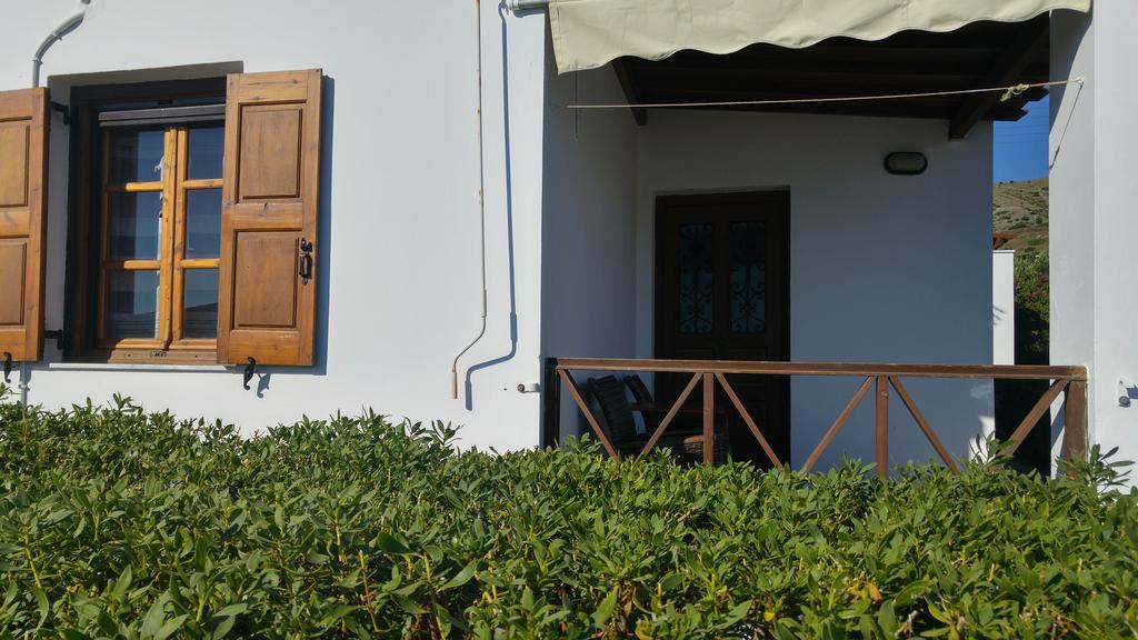 Tramonto Nel Delfini Apartment Kini Exterior photo